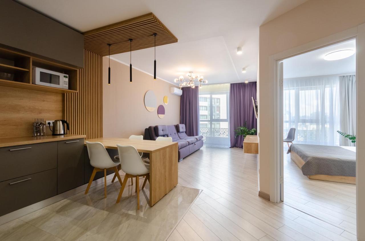 Petrovdom 41B-59B-90B-77B Stunning City View Apartments At Rc Kvartet, Central Railway Station Kyiv Exterior photo