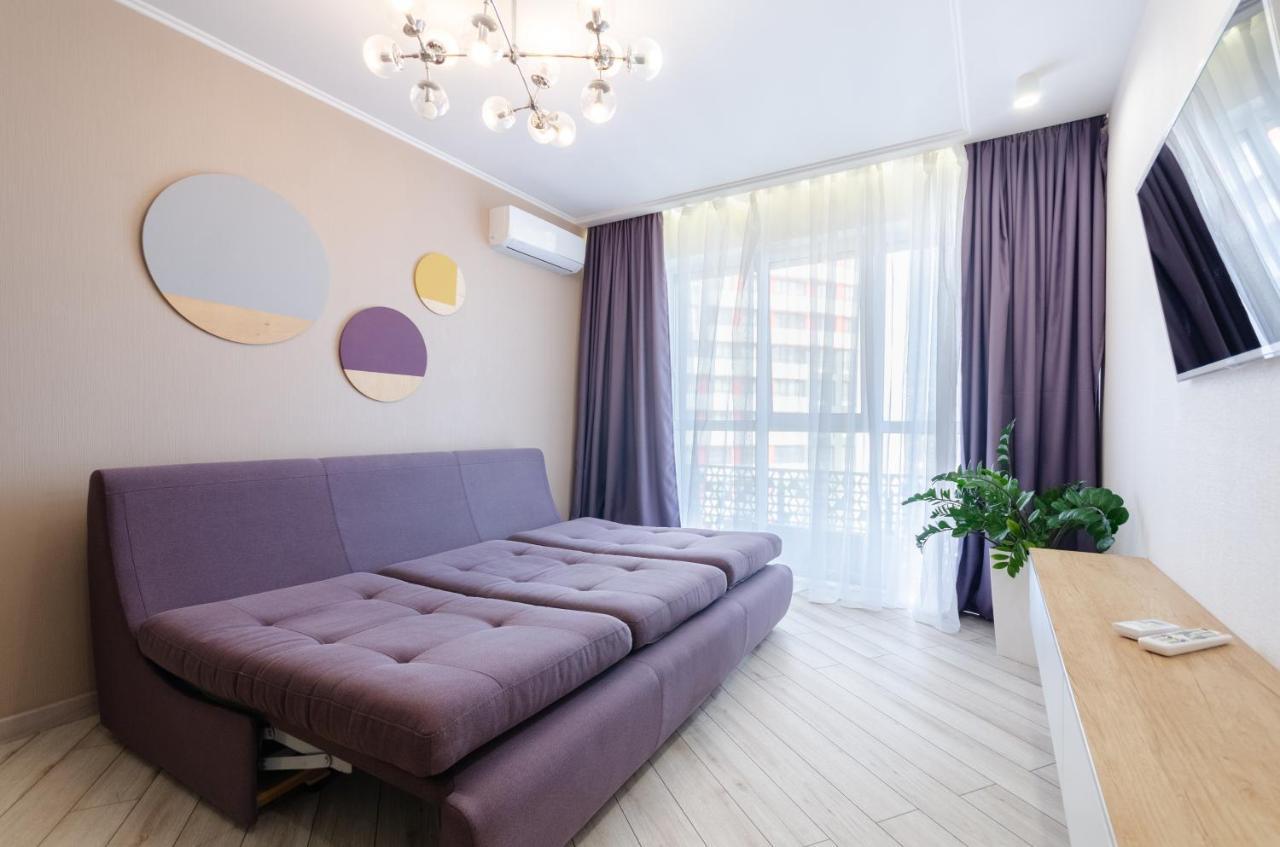 Petrovdom 41B-59B-90B-77B Stunning City View Apartments At Rc Kvartet, Central Railway Station Kyiv Exterior photo