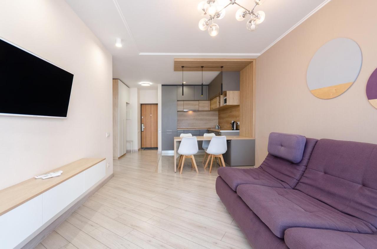 Petrovdom 41B-59B-90B-77B Stunning City View Apartments At Rc Kvartet, Central Railway Station Kyiv Exterior photo