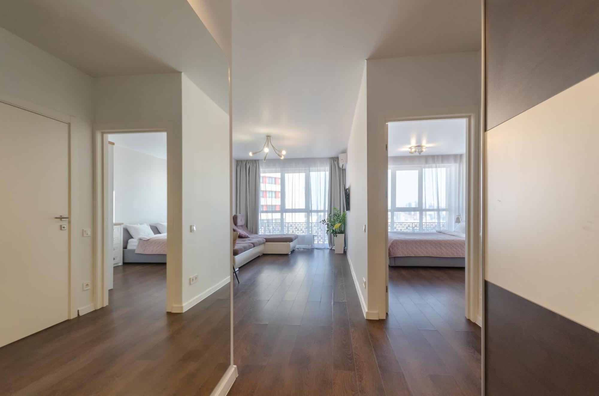 Petrovdom 41B-59B-90B-77B Stunning City View Apartments At Rc Kvartet, Central Railway Station Kyiv Exterior photo