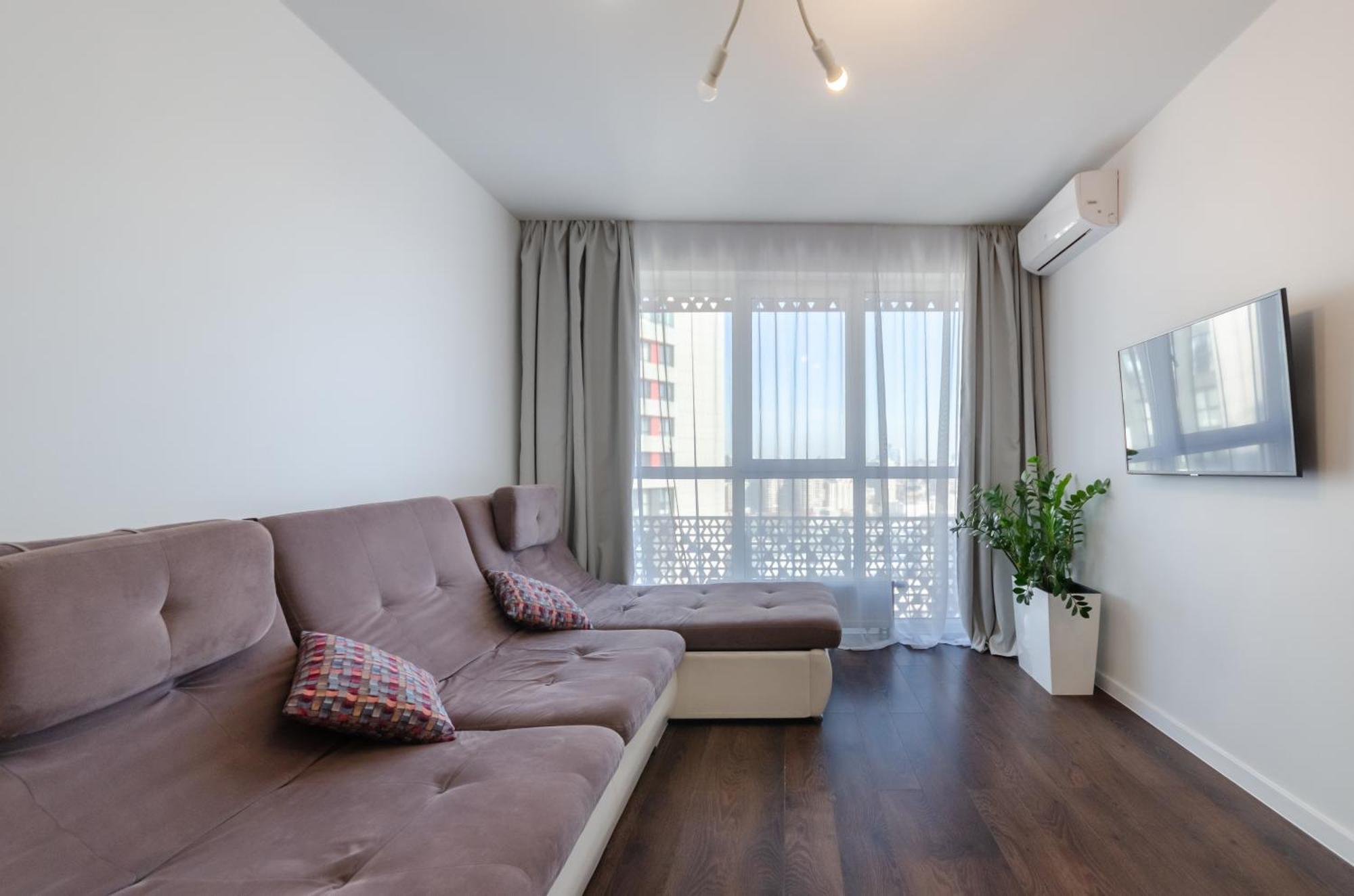 Petrovdom 41B-59B-90B-77B Stunning City View Apartments At Rc Kvartet, Central Railway Station Kyiv Exterior photo