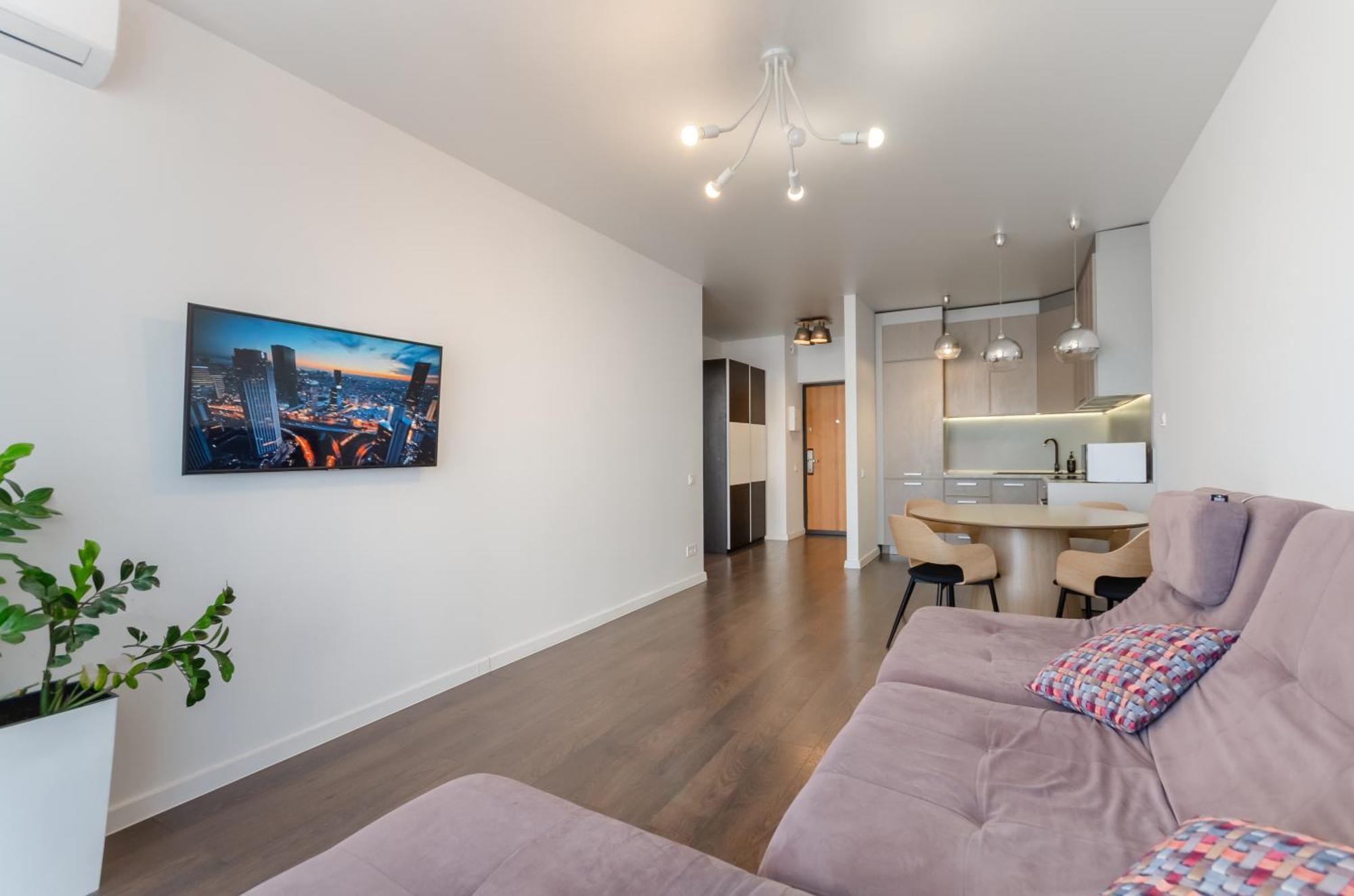 Petrovdom 41B-59B-90B-77B Stunning City View Apartments At Rc Kvartet, Central Railway Station Kyiv Exterior photo